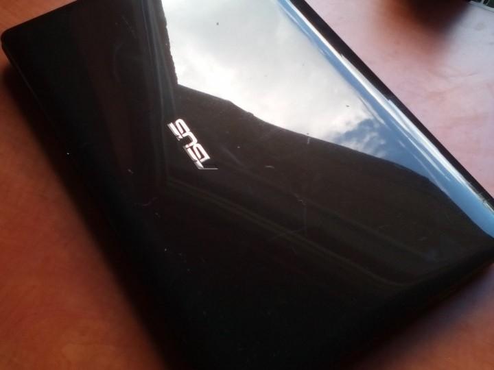 Asus X72D - 2. kép