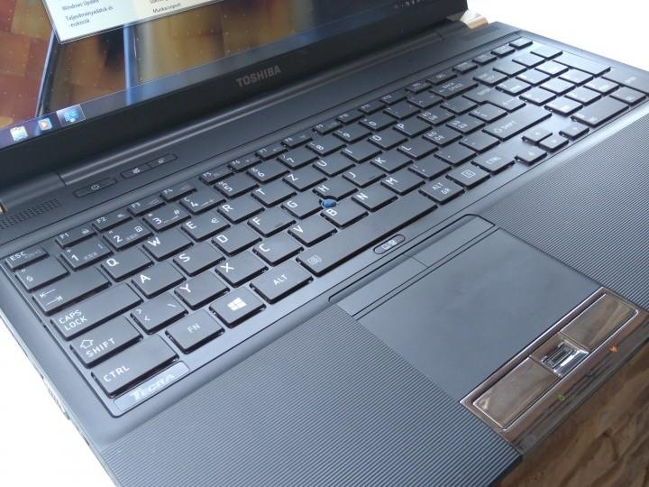 Toshiba Tecra R950 - 2. kép