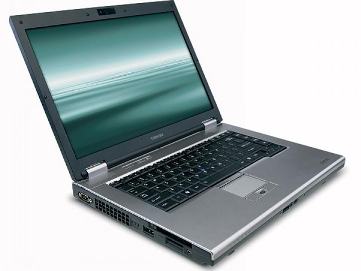 Toshiba Tecra M10 - 2. kép