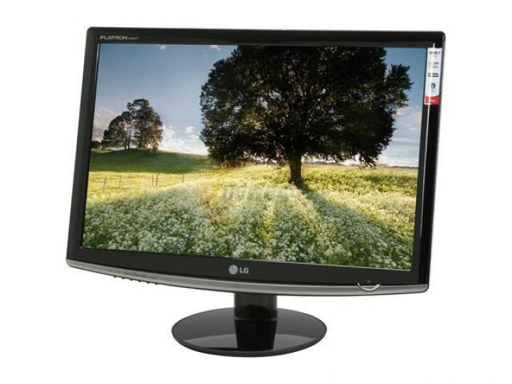 LG 24" Full HD monitor - 3. kép