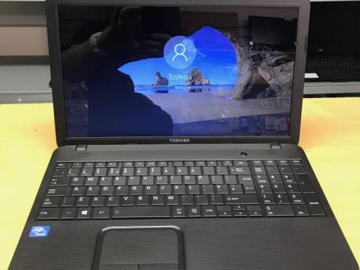 Toshiba Satellite C850 - 1. kép