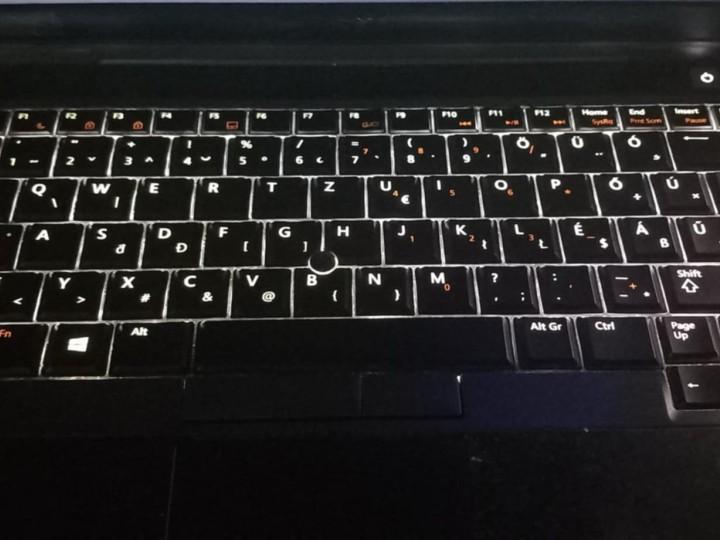 Dell Latitude E6330 - 3. kép